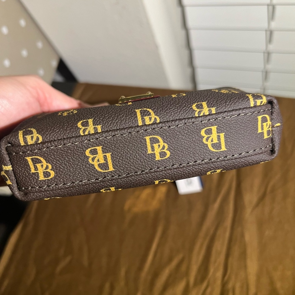 Dooney & Burke dark brown kiss lock coin purse and wallet w/gold accents / NWT - Picture 4 of 6